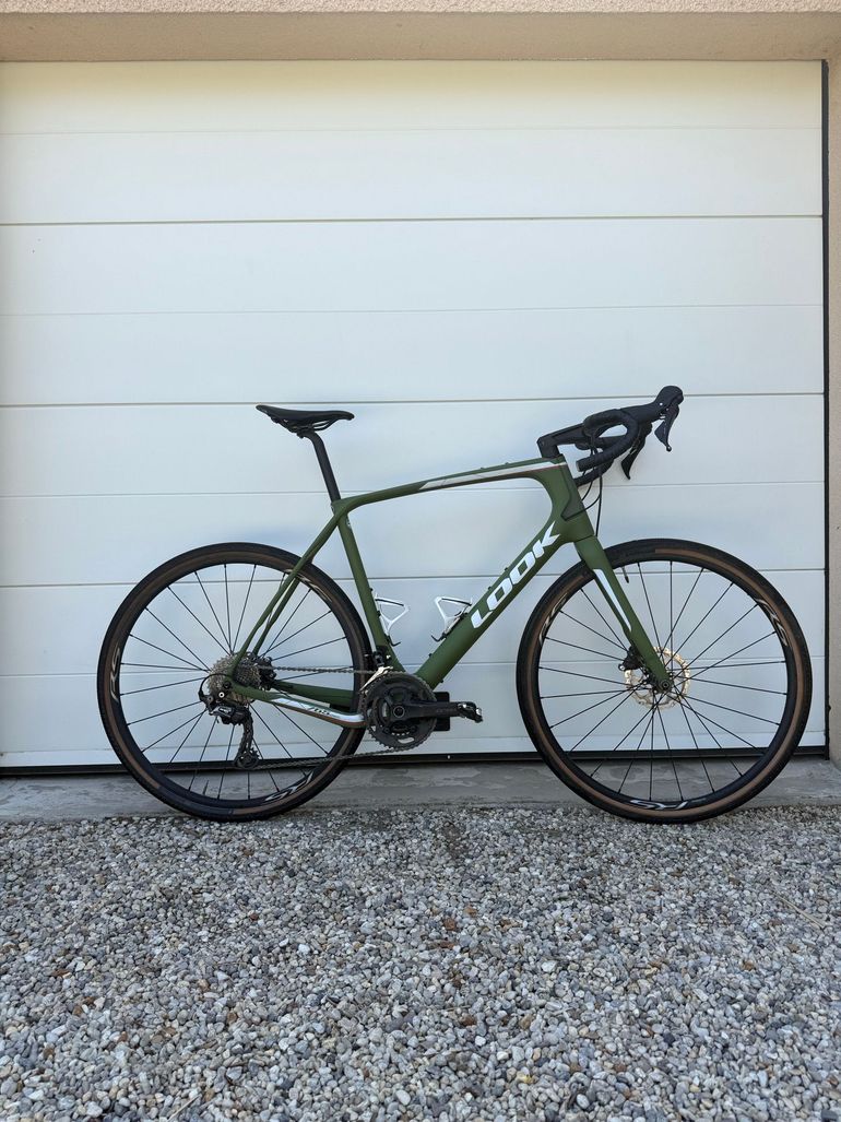 Look 765 GRAVEL Green Mat 2024 2024 Road & Gravel d'occasion — image 1 sur 4