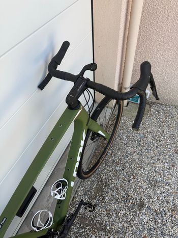 Look 765 GRAVEL Green Mat 2024 2024 Road & Gravel d'occasion — image 3 sur 4