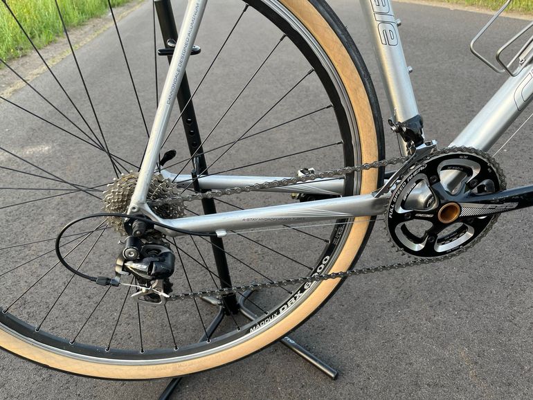 Gebrauchtes Cannondale Caadx Shimano 105 2016 Road & Gravel, Hellgrau — Bild 2 von 24