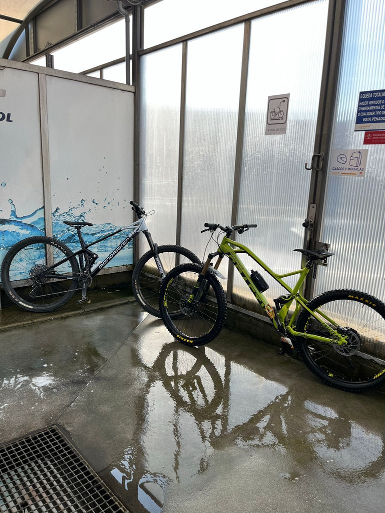 Mondraker crafty rr lime 2016 Custom Shimano Deore XT 2016 Mountainbike d'occasion — image 2 sur 8
