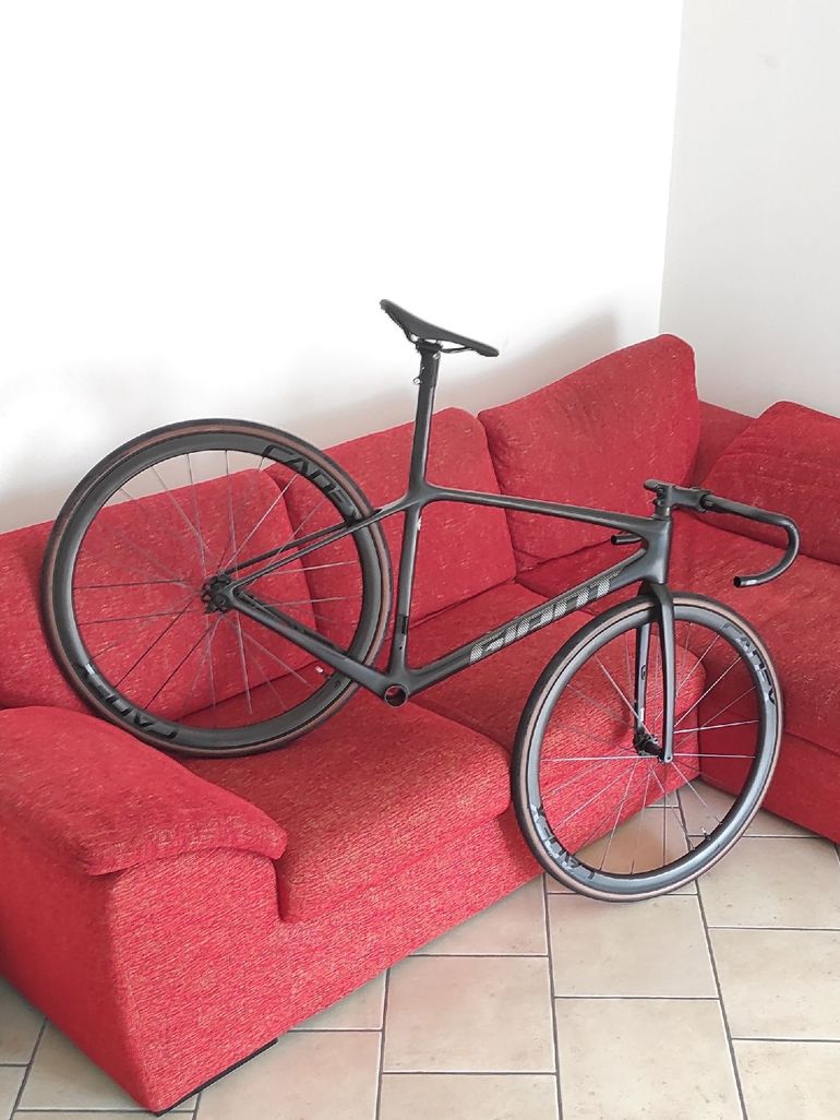 Tweedehands Giant TCR Advanced SL Disc Frameset 2023 Frameset 2023 Road & Gravel — afbeelding 1 van 4