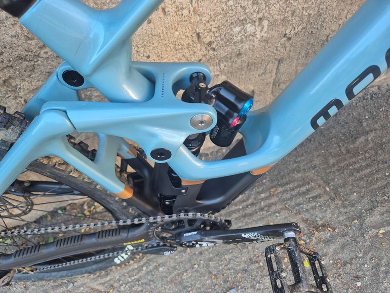 Tweedehands Mondraker SUMMUM CARBON R 2022 2022 Mountainbike — afbeelding 8 van 10