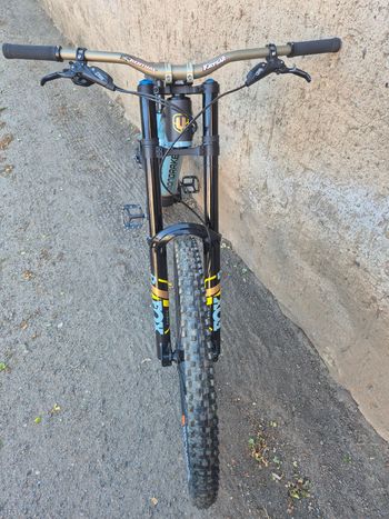 Tweedehands Mondraker SUMMUM CARBON R 2022 2022 Mountainbike — afbeelding 5 van 10