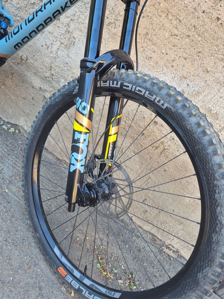 Tweedehands Mondraker SUMMUM CARBON R 2022 2022 Mountainbike — afbeelding 10 van 10