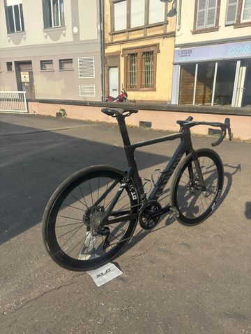 Canyon Aeroad CFR Di2 2026 2026 Road & Gravel d'occasion — image 2 sur 9