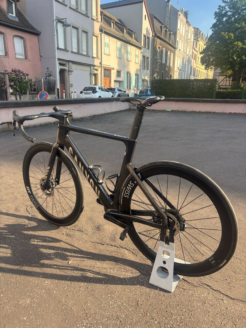 Canyon Aeroad CFR Di2 2026 2026 Road & Gravel d'occasion — image 4 sur 9