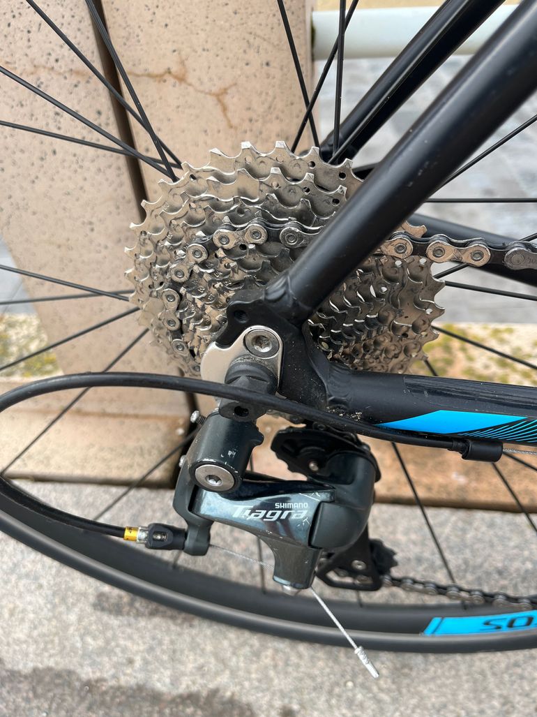 Used Scott Contessa Speedster 25 2016 Road & Gravel, Black — image 3 of 5