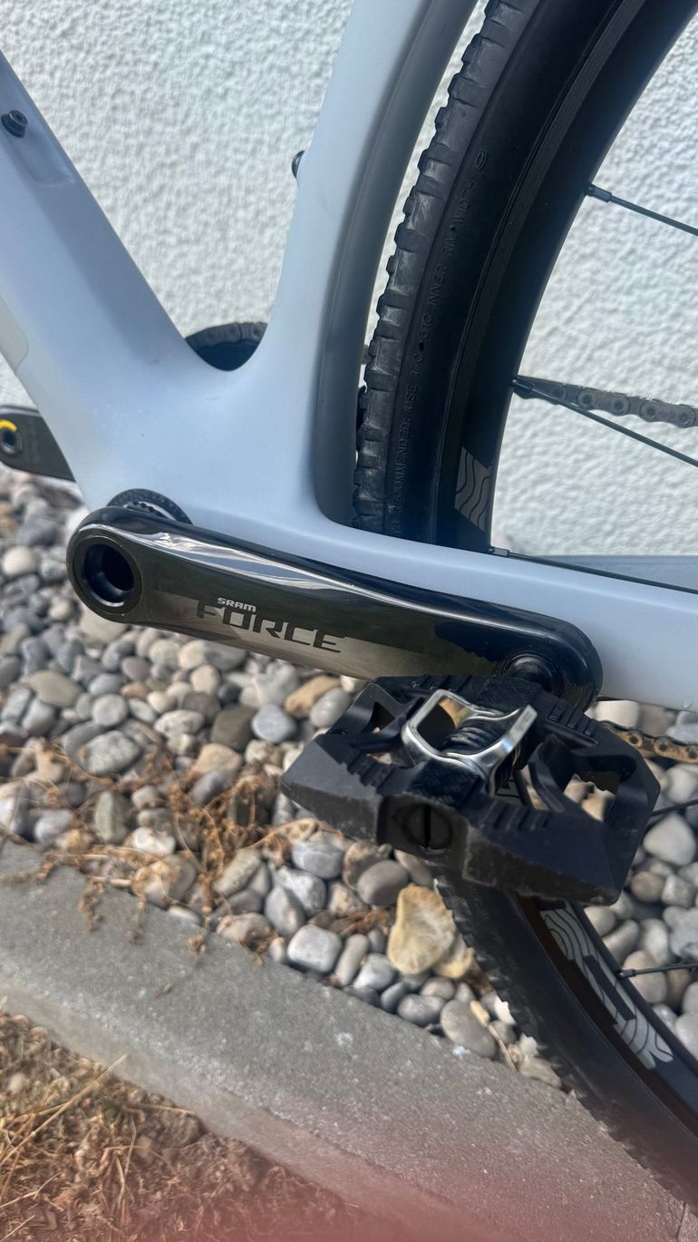 Gebrauchtes YT Custom SRAM Force eTap AXS 2023 Road & Gravel, Hellgrau — Bild 3 von 11