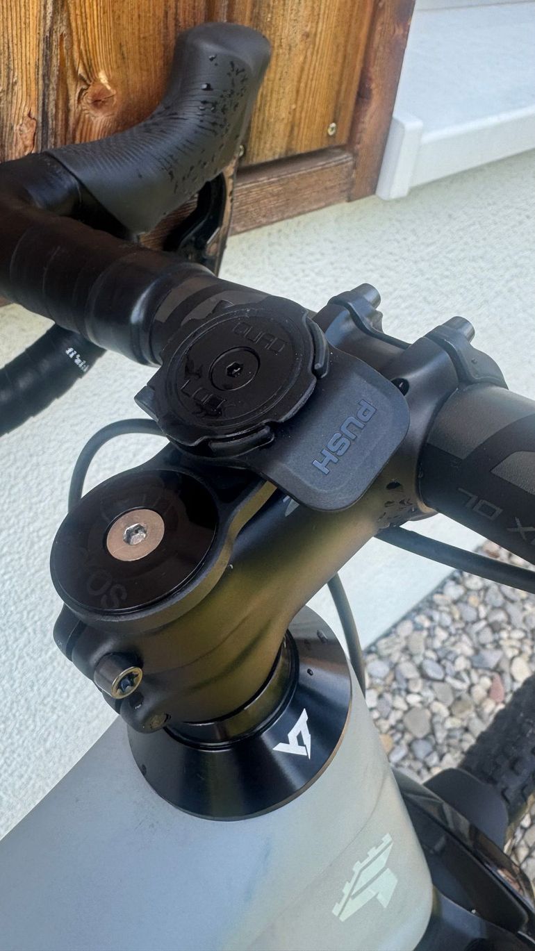 Gebrauchtes YT Custom SRAM Force eTap AXS 2023 Road & Gravel, Hellgrau — Bild 9 von 11