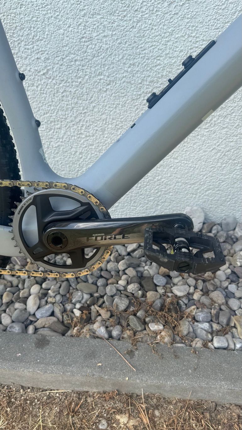 Gebrauchtes YT Custom SRAM Force eTap AXS 2023 Road & Gravel, Hellgrau — Bild 6 von 11