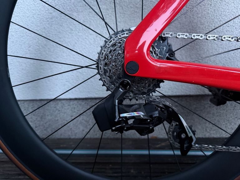 Canyon Aeroad CF SLX 8 Disc eTap 2023 2023 Road & Gravel d'occasion — image 5 sur 8