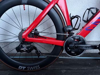 Canyon Aeroad CF SLX 8 Disc eTap 2023 2023 Road & Gravel d'occasion — image 3 sur 8