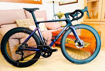 Brugt LOOK 795 BLADE RS MODELO EQUIPO PROFESIONAL COFIDIS ZIPP TOPE GAMA Custom Shimano Ultegra Di2 2025 Road & Gravel — billede 2 af 25
