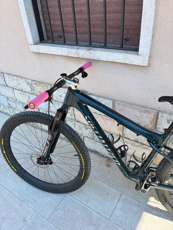 Used Specialized Epic World Cup Pro 2024 2024 Mountainbike, Green, 29 — image 2 of 5
