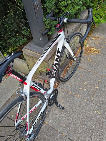 Used Giant TCR Composite 1 2012 2012 Road & Gravel, White — image 5 of 5