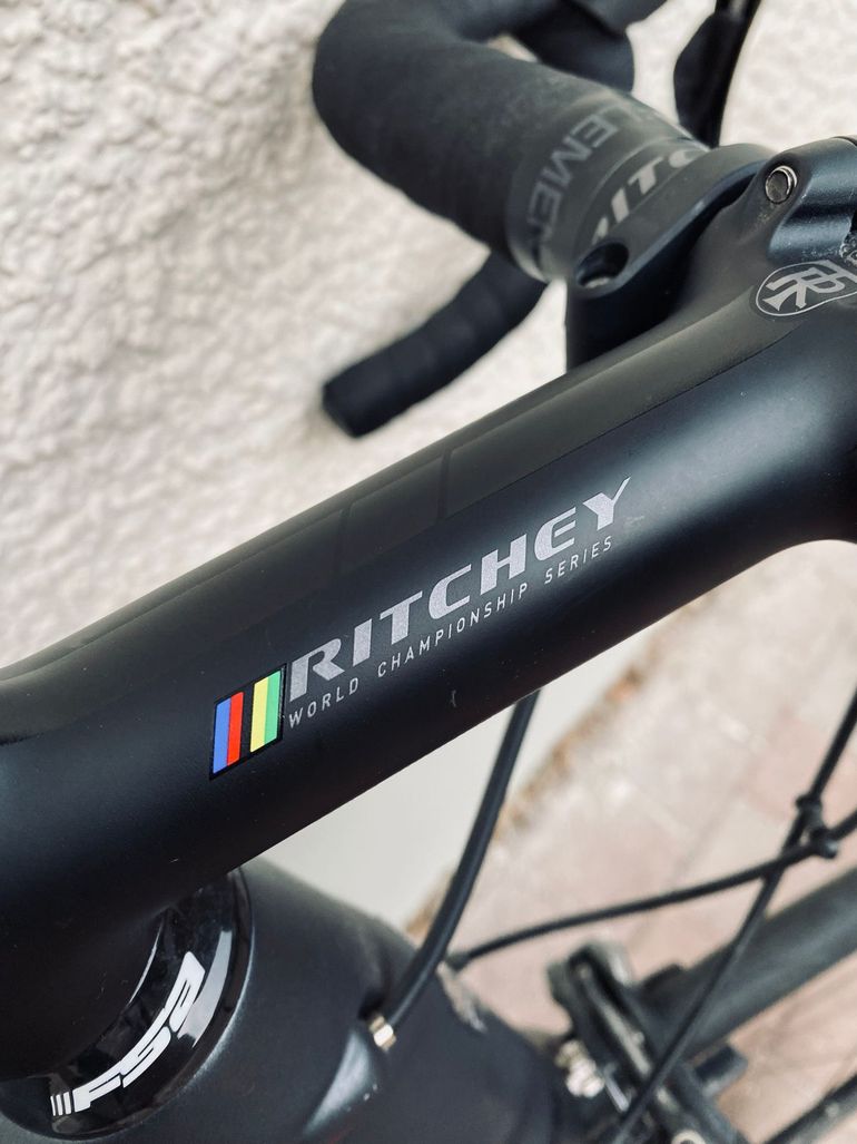 Bianchi Oltre Shimano Dura Ace 2017 Road & Gravel usato, Grigio chiaro — immagine 7 di 13