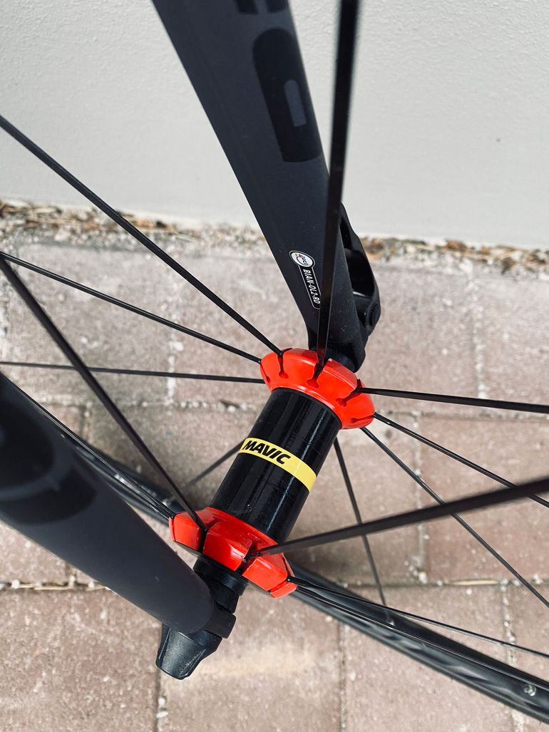 Bianchi Oltre Shimano Dura Ace 2017 Road & Gravel usato, Grigio chiaro — immagine 4 di 13