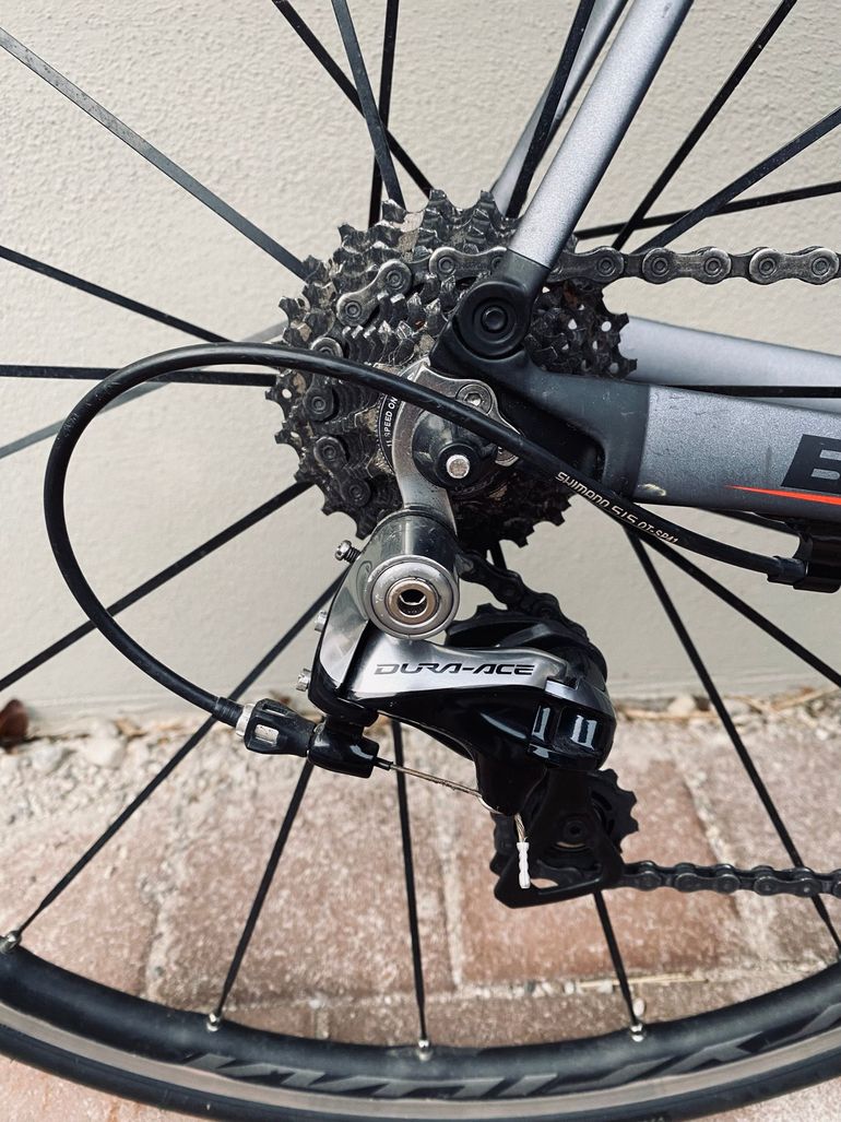 Bianchi Oltre Shimano Dura Ace 2017 Road & Gravel usato, Grigio chiaro — immagine 3 di 13