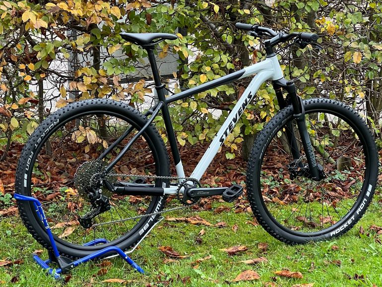 Gebrauchtes Stevens Devil´s Trail 2026 2026 Mountainbike, Hellgrau, 27.5 — Bild 1 von 3