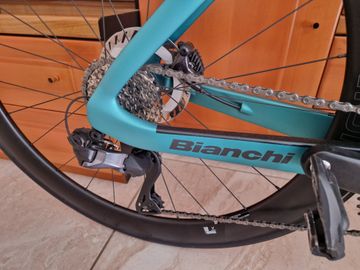 Used Bianchi Oltre PRO 2026 2026 Road & Gravel, Green — image 2 of 9