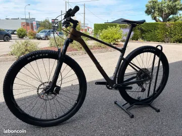 Używany Giant XTC Advanced 29 2 2021 2021 Mountainbike — zdjęcie 4 z 7