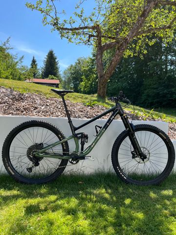 Tweedehands Marin Rift Zone XT 2025 MTB