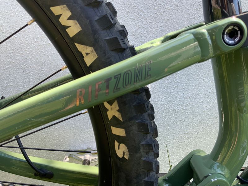 Used Marin Rift Zone XT 2025 Mountainbike, Black — image 13 of 13