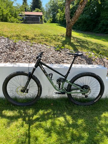 Used Marin Rift Zone XT 2025 Mountainbike, Black — image 3 of 13