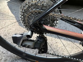 Used Giant Defy Advanced Pro 2 AXS 2023 2023 Road & Gravel, Light Gray — image 15 of 28
