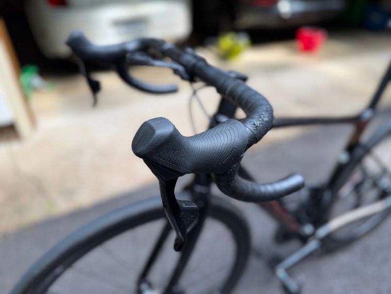 Used Giant Defy Advanced Pro 2 AXS 2023 2023 Road & Gravel, Light Gray — image 1 of 28