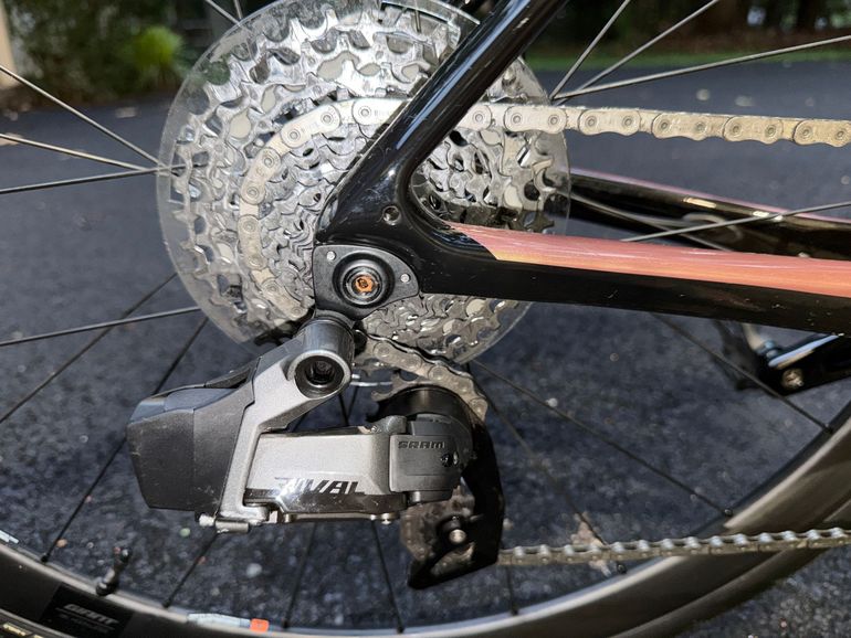 Used Giant Defy Advanced Pro 2 AXS 2023 2023 Road & Gravel, Light Gray — image 20 of 28