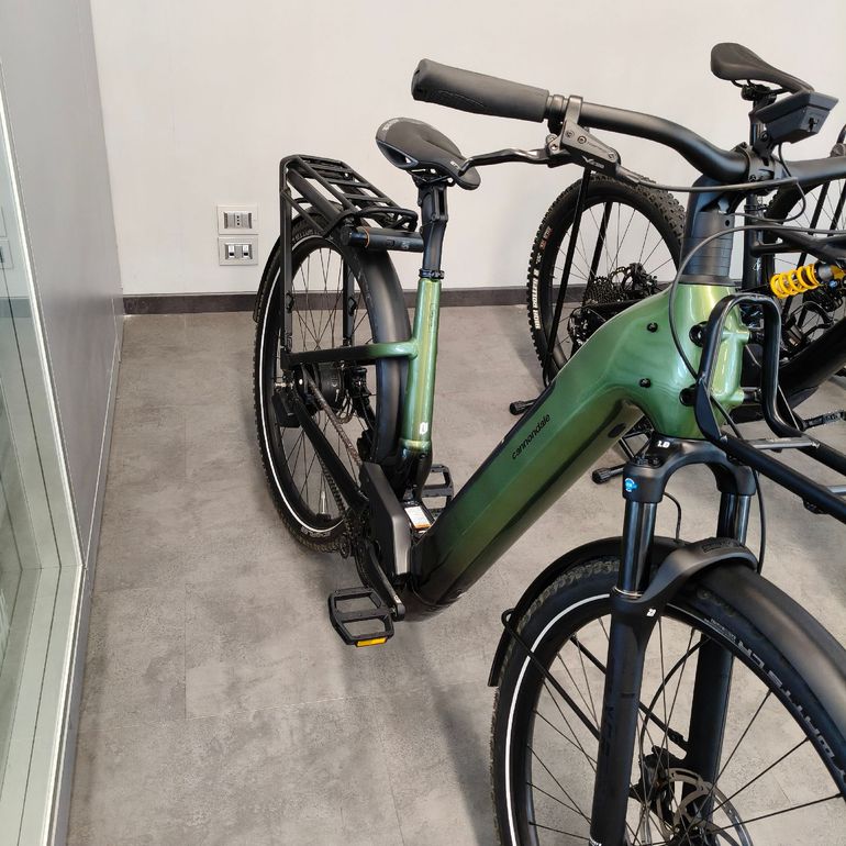 Cannondale Touring Enviolo Hub Gear 2025 Urban d'occasion — image 6 sur 7