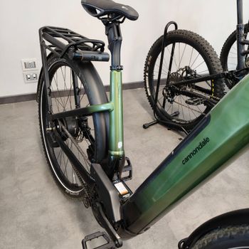 Cannondale Touring Enviolo Hub Gear 2025 Urban d'occasion — image 4 sur 7