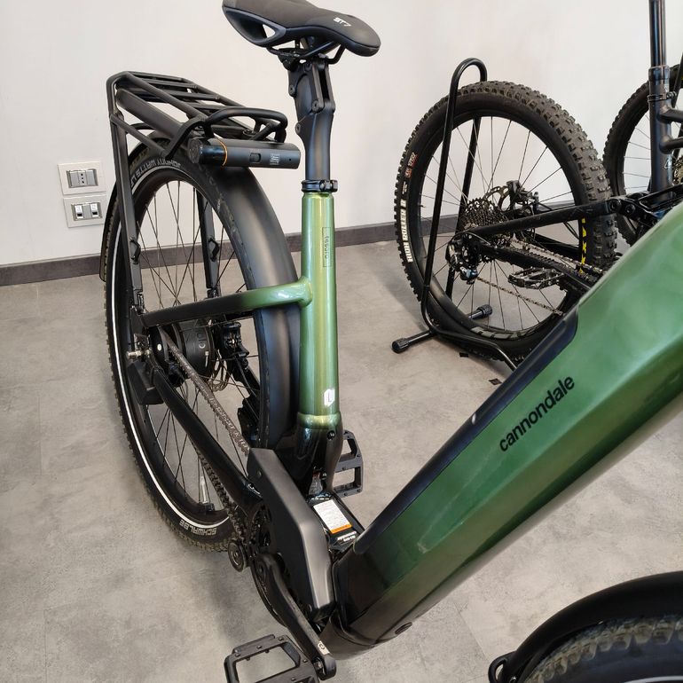 Cannondale Touring Enviolo Hub Gear 2025 Urban d'occasion — image 4 sur 7