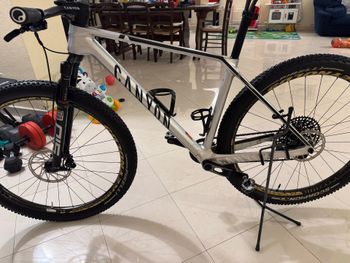 Gebrauchtes Canyon Exceed Sram Eagle Transmission X0 2024 Mountainbike, Hellgrau — Bild 2 von 7