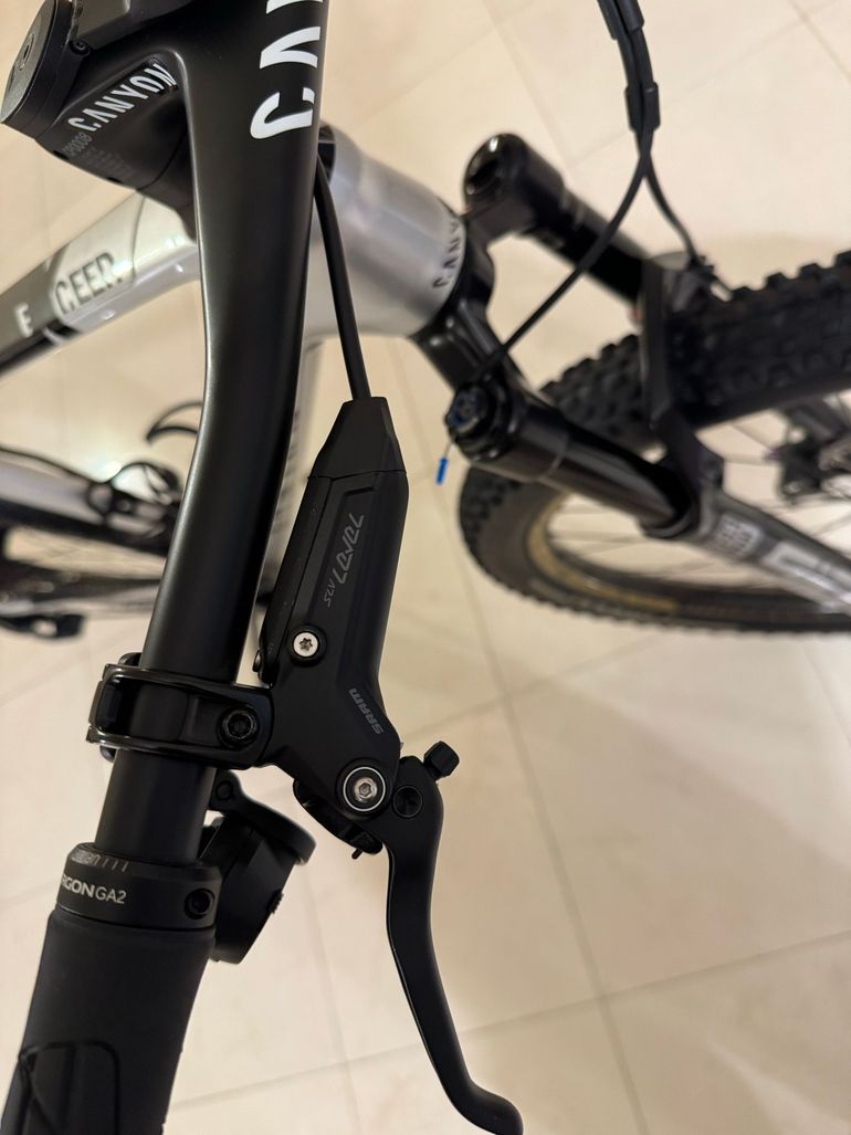 Gebrauchtes Canyon Exceed Sram Eagle Transmission X0 2024 Mountainbike, Hellgrau — Bild 6 von 7