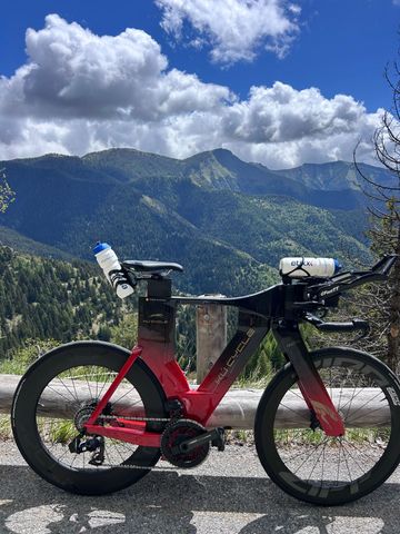 Used KU cycle Custom SRAM Red eTap AXS 2026 Road & Gravel, Red — image 7 of 12