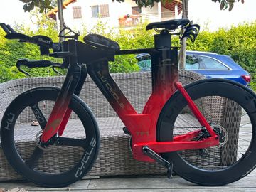 Used KU cycle Custom SRAM Red eTap AXS 2026 Road & Gravel, Red — image 2 of 12