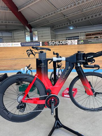 Used KU cycle Custom SRAM Red eTap AXS 2026 Road & Gravel, Red — image 11 of 12