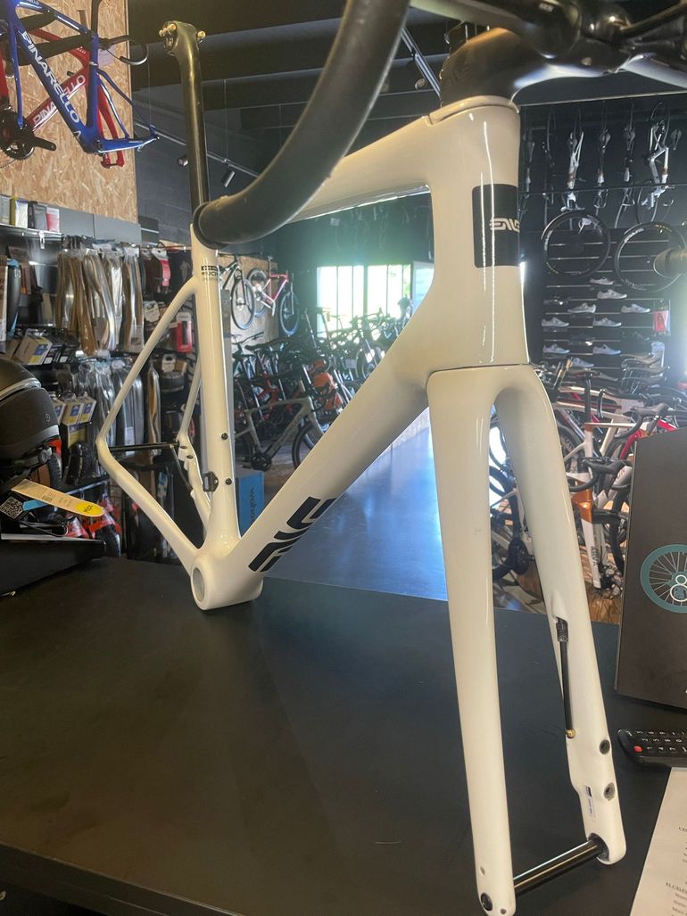 Used Enve Melee Frameset 2024 Road & Gravel, White — image 2 of 4