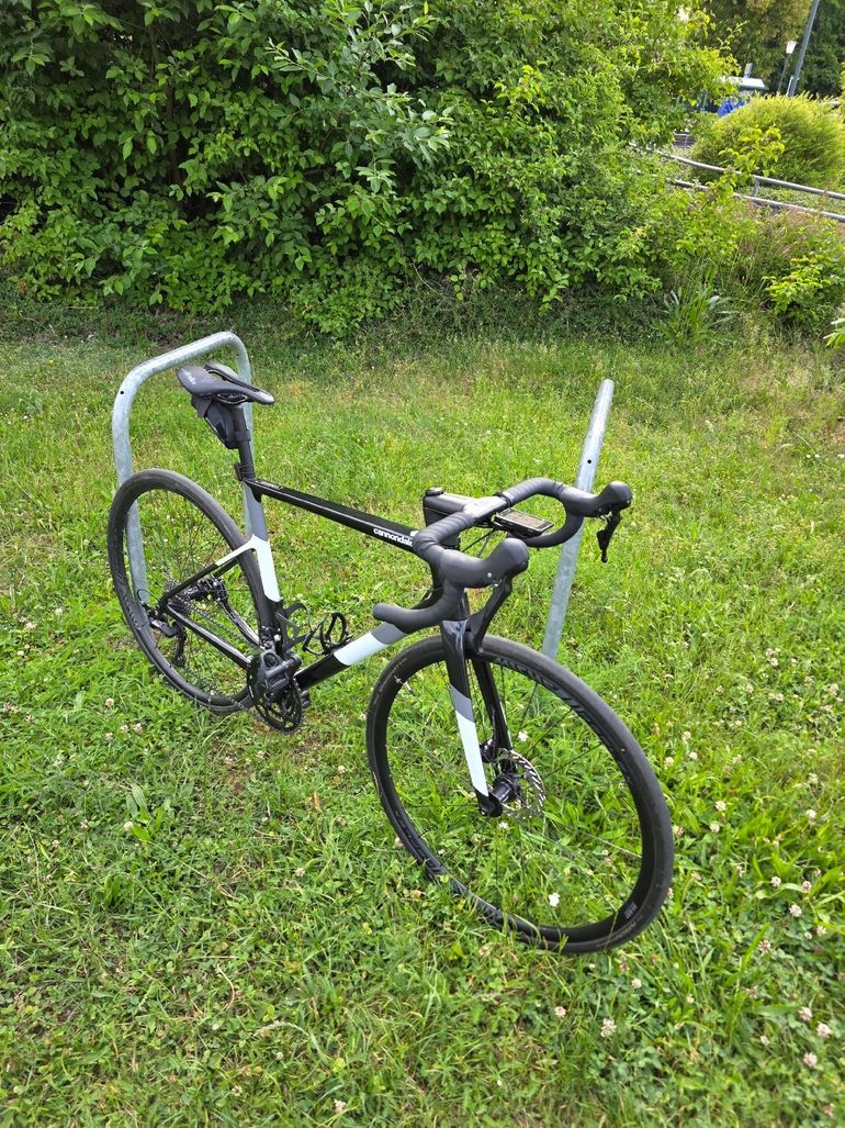Gebrauchtes Cannondale SuperSix EVO Carbon Disc 105 2024 2024 Road & Gravel, Schwarz — Bild 8 von 16