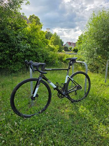 Gebrauchtes Cannondale SuperSix EVO Carbon Disc 105 2024 2024 Road & Gravel, Schwarz — Bild 11 von 16