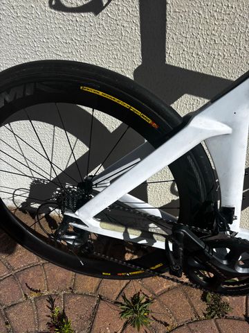 Used BMC TIMEMACHINE 02 THREE 2019 2019 Road & Gravel, White — image 6 of 10