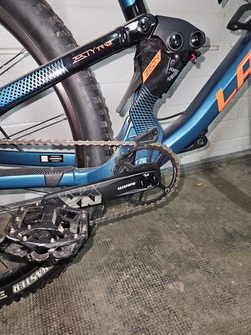 Używany Lapierre Zesty TR 4.9 2023 2023 Mountainbike — zdjęcie 2 z 3