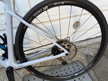 Used Specialized Roubaix Sport 2020 2020 Road & Gravel, Light Gray — image 7 of 10