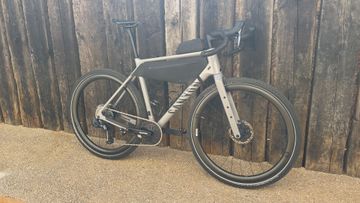 Gebrauchtes Canyon Grizl SRAM XX1 Eagle AXS 2024 Road & Gravel, Hellgrau — Bild 18 von 18