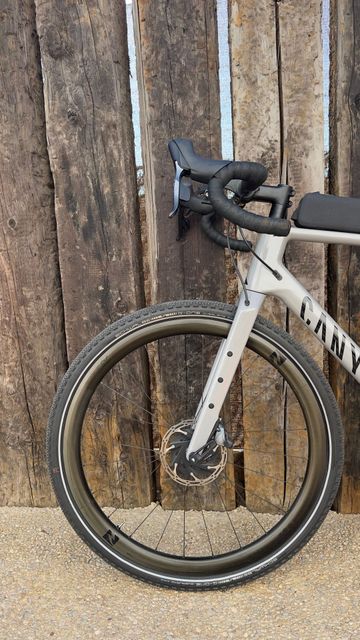 Gebrauchtes Canyon Grizl SRAM XX1 Eagle AXS 2024 Road & Gravel, Hellgrau — Bild 16 von 18
