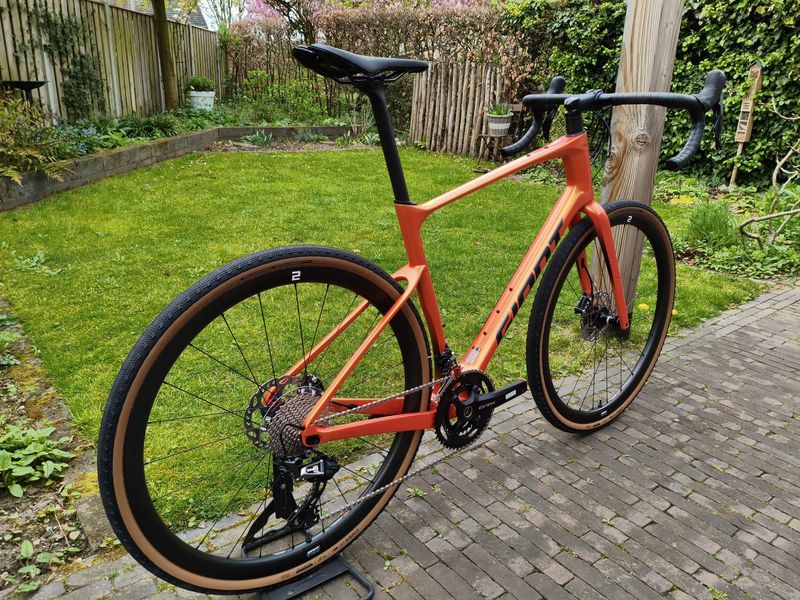 Giant Revolt Advanced 0 2024 2024 Road & Gravel de segunda mano, Naranja — imagen 3 de 16