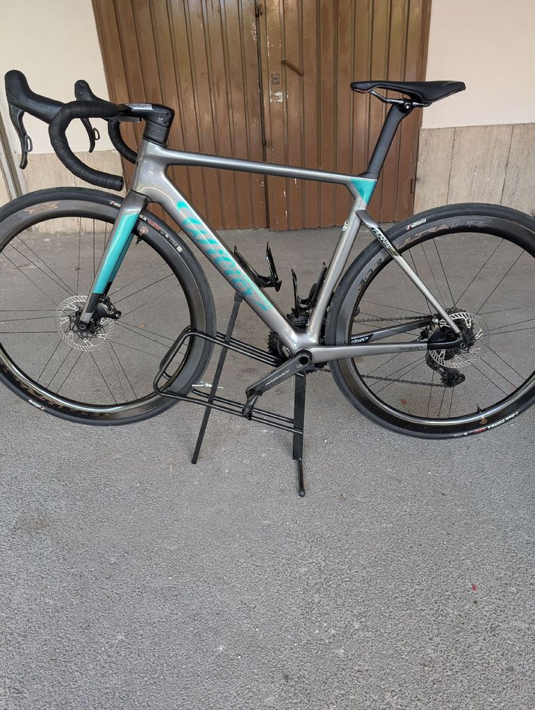 Gebrauchtes Wilier filante srl Custom Frameset 2023 Road & Gravel, Hellgrau — Bild 2 von 10