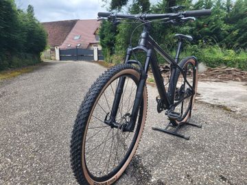 Used Trek Procaliber Shimano Deore XT 2018 Mountainbike, Black — image 4 of 6